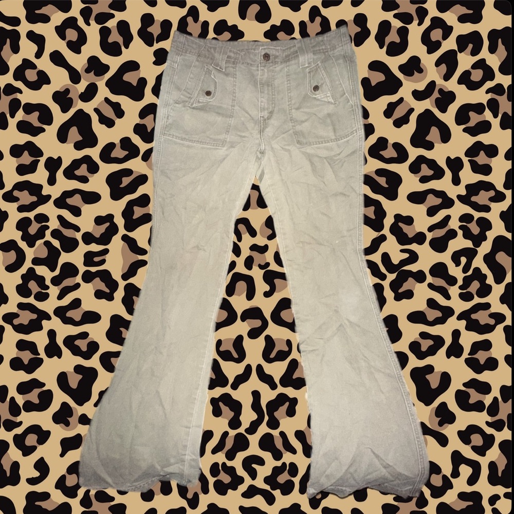 Tan Levi flair fitting jeans